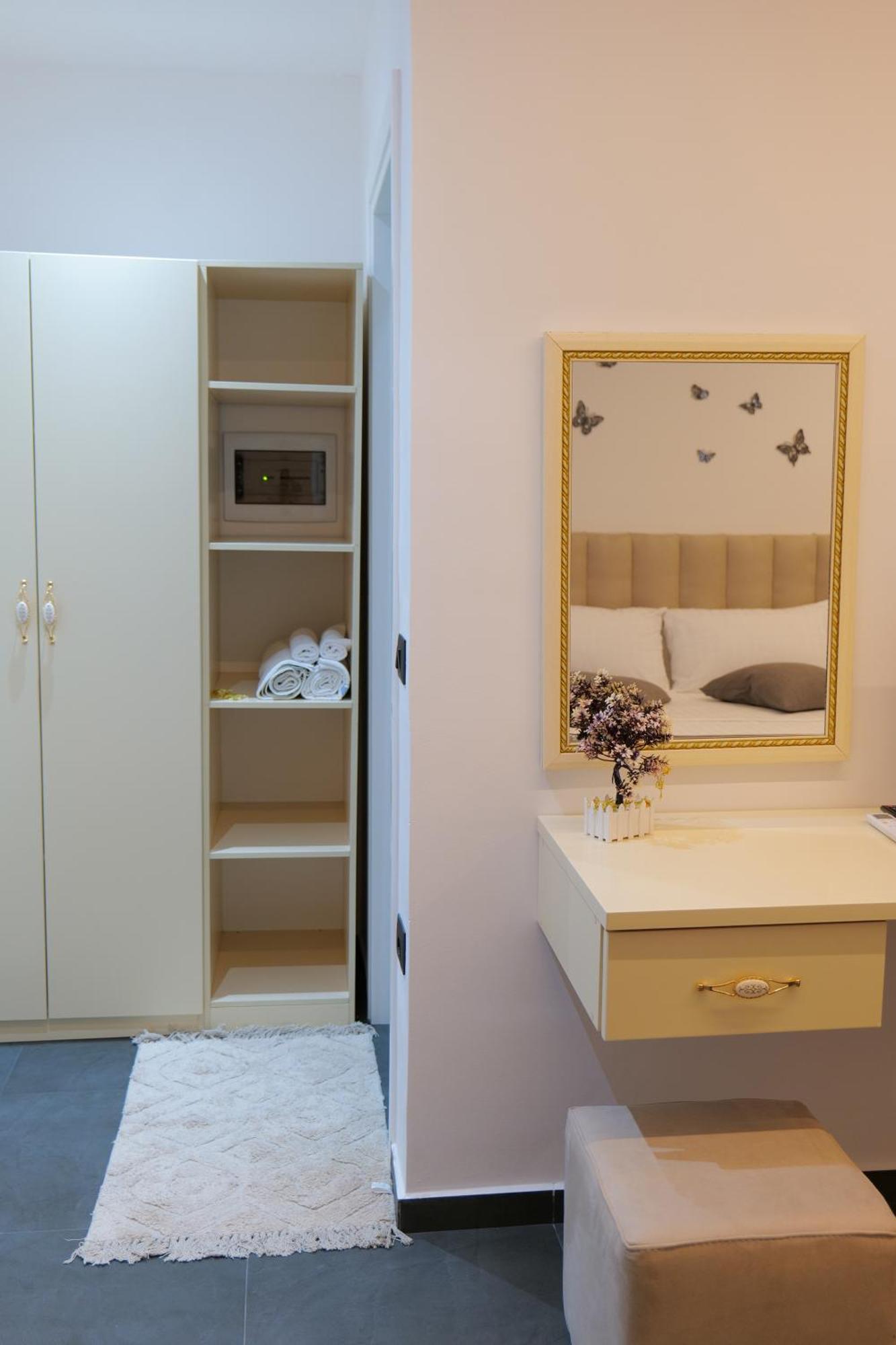 Hotel Celaj Vlorë 外观 照片