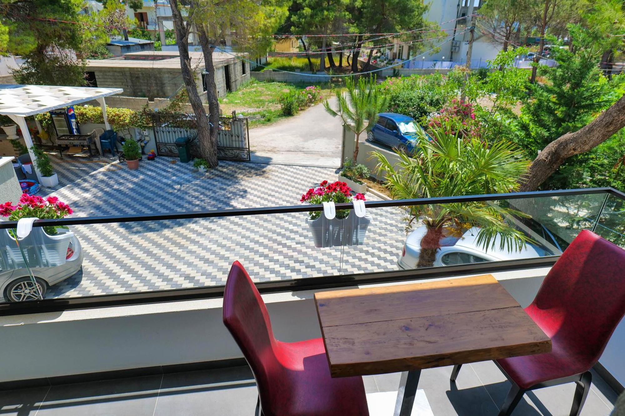 Hotel Celaj Vlorë 外观 照片